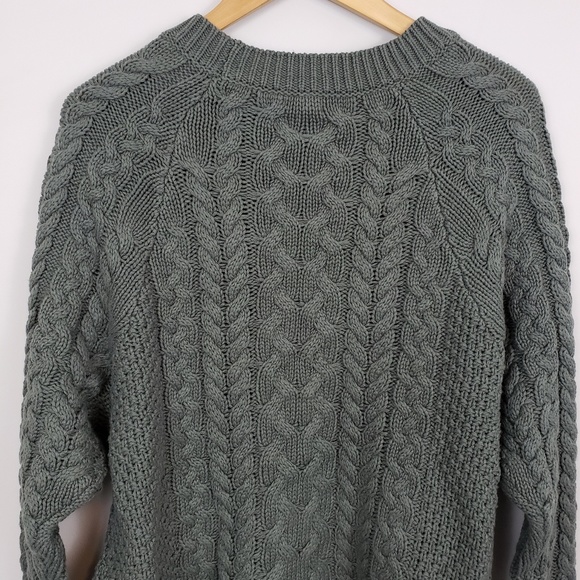 🆕️ Aerie Fern Green Cable Knit Crewneck Sweater - Picture 7 of 8